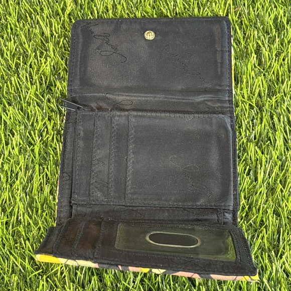 Vera Bradley Quilted Trifold Wallet Floral Multicolor ID Window Snap Closure - Picture 4 of 7